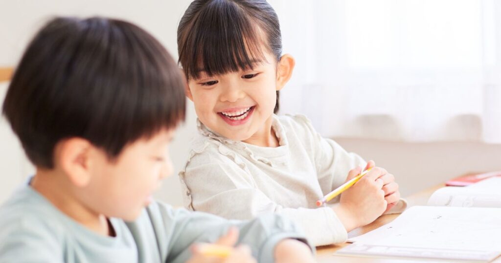 小学生へ金融の教育は必要？おすすめ教材と実践方法を紹介！